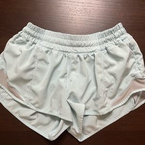 Lululemon size 4 hotty hot shorts